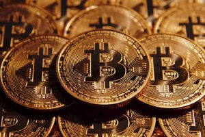 Trois pièces de Bitcoin