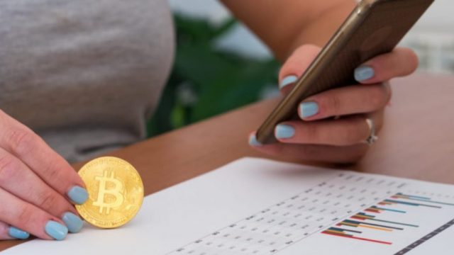 Femme Bitcoin