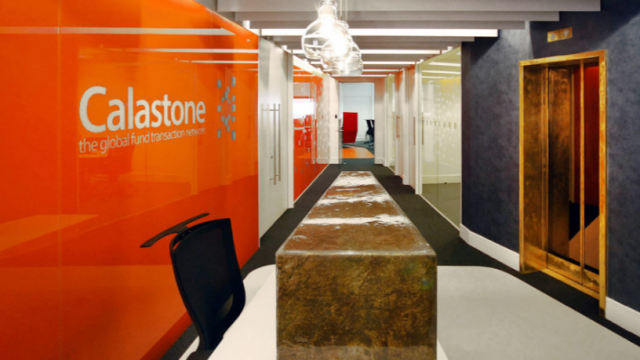 Calastone siège